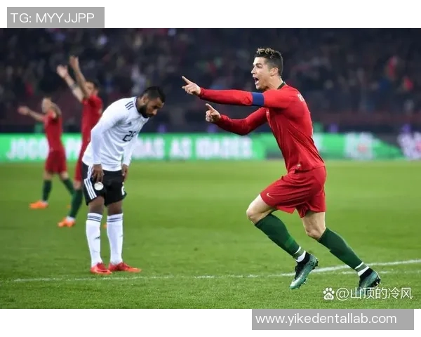 踢足球的球星为何总是充满魅力和帅气气质揭秘